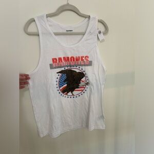 NWT unisex old navy Romanes tank